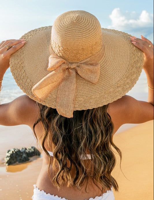 Scallop Edge Bow Accent Sunhat