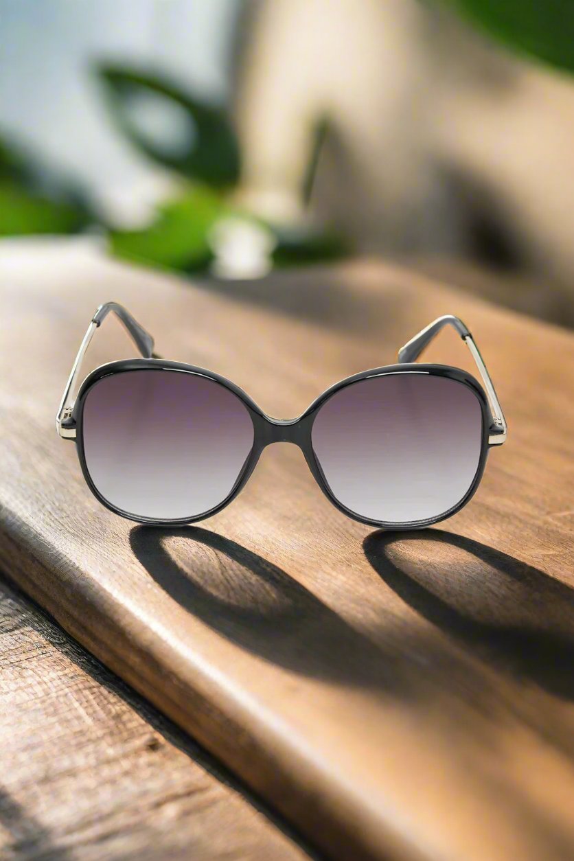 Metal-Plastic Hybrid Full Rim Sunglasses