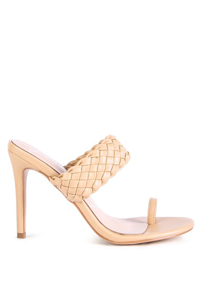 HIGH PERKS WOVEN STRAP TOE RING SANDALS